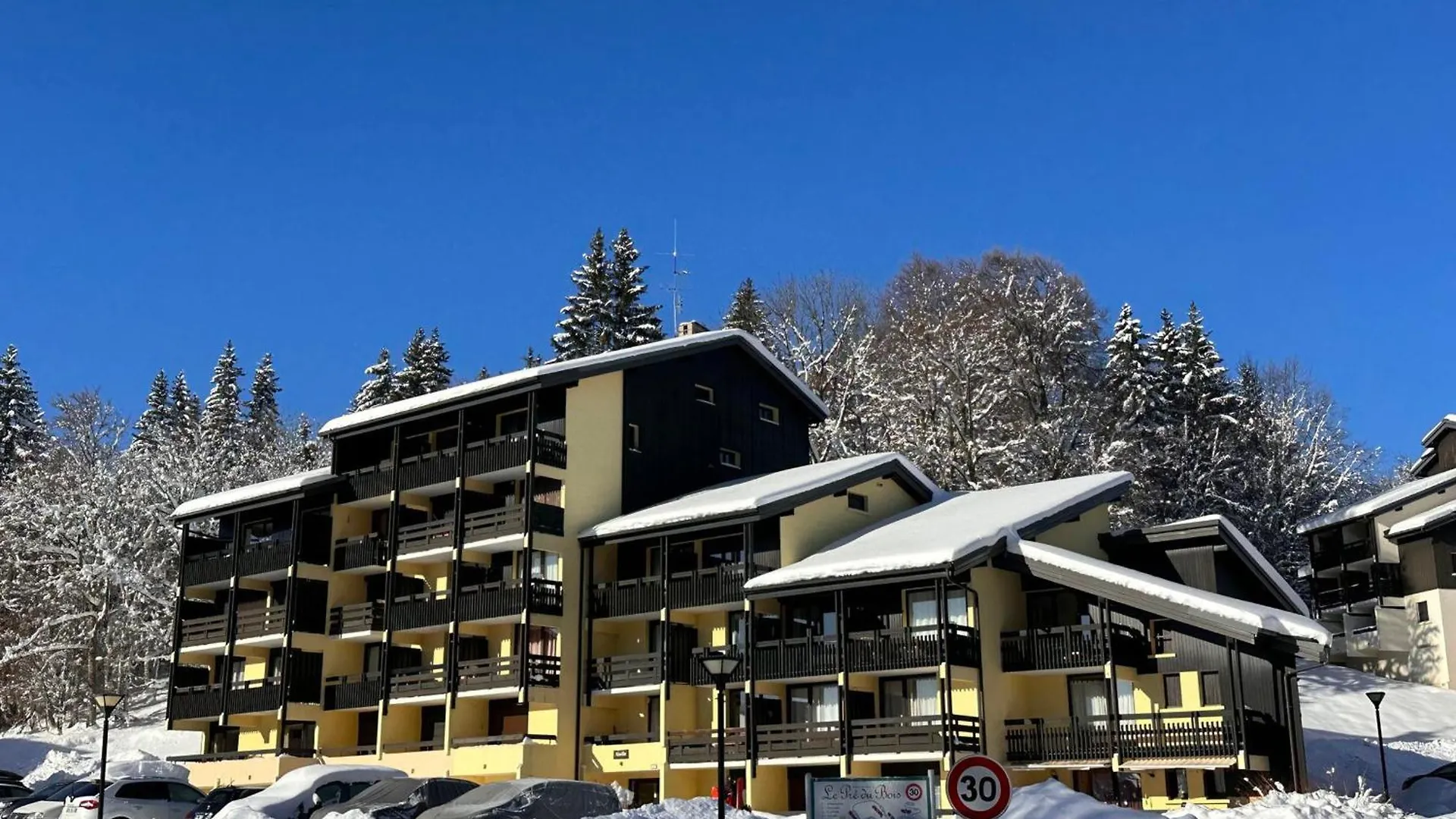 Studio Cabine Renove Pres Ski Bus, 4 Couchages - Fr-1-572-301 Araches-la-Frasse Apartment